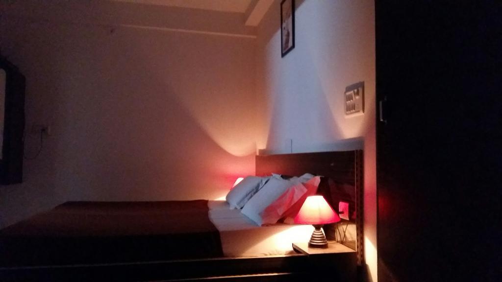 Hotel Safari Agra  Kültér fotó
