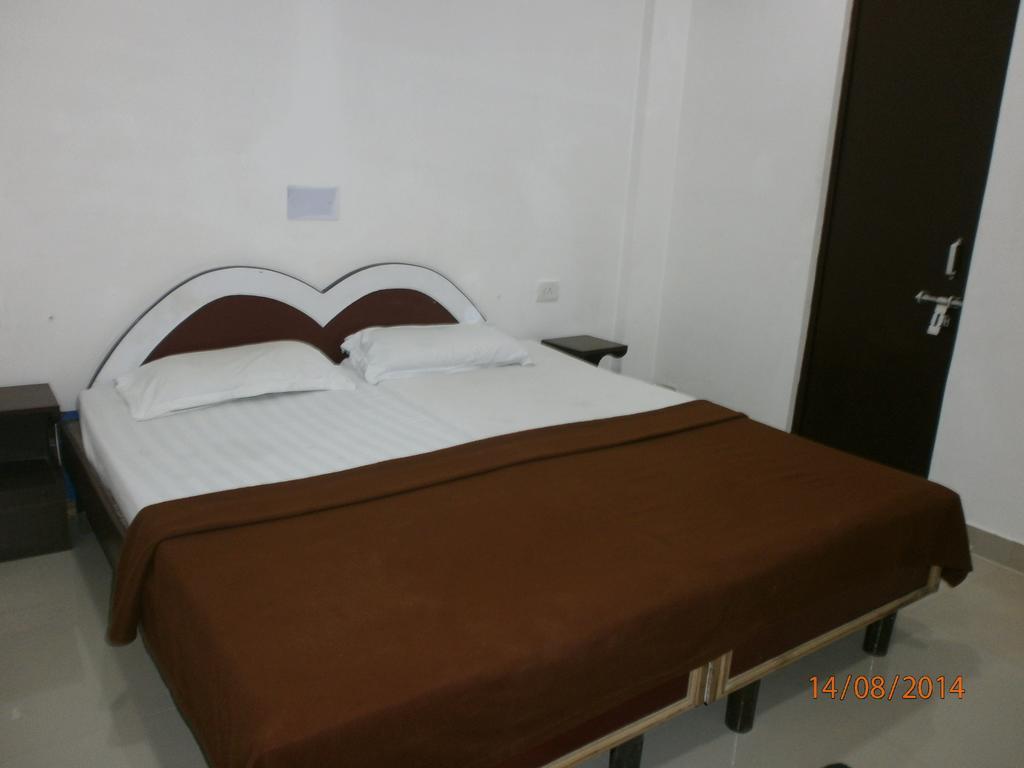 Hotel Safari Agra  Kültér fotó