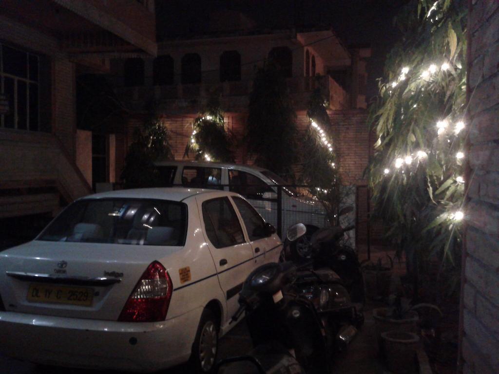 Hotel Safari Agra  Kültér fotó