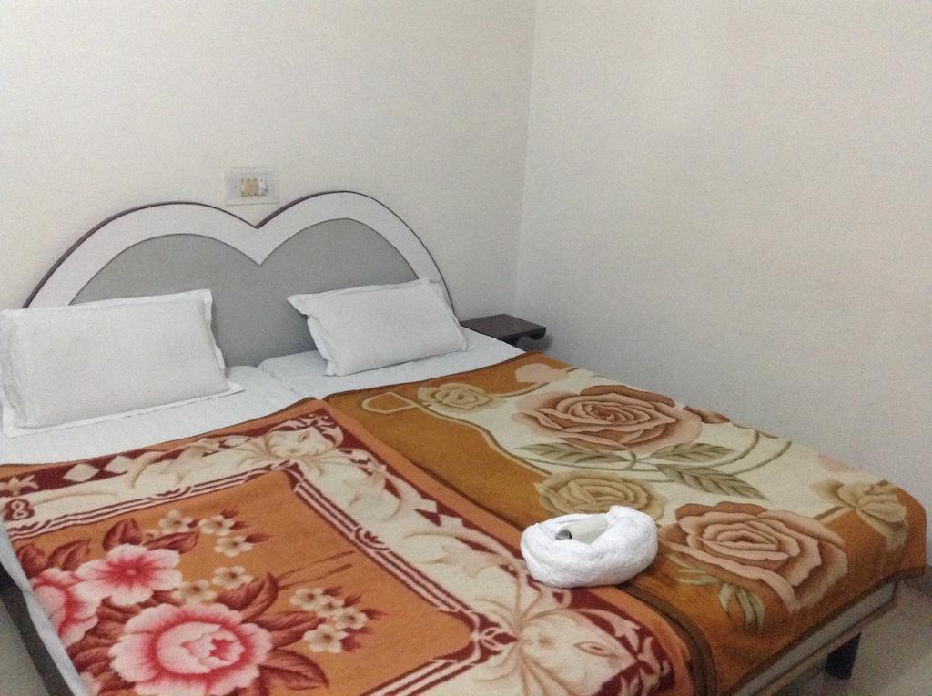 Hotel Safari Agra  Kültér fotó