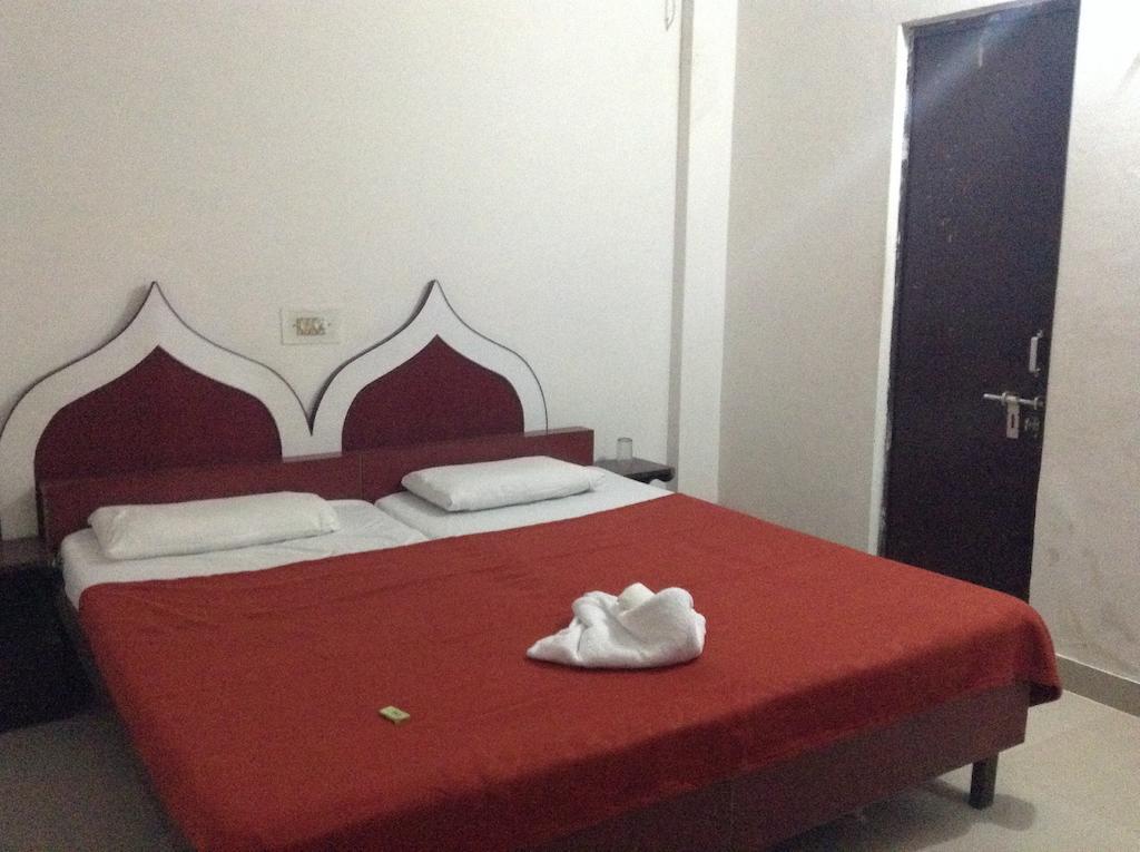 Hotel Safari Agra  Kültér fotó