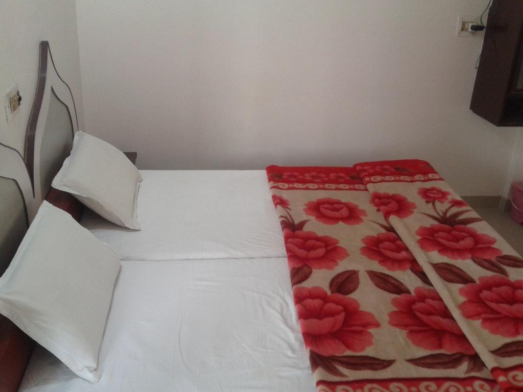 Hotel Safari Agra  Kültér fotó