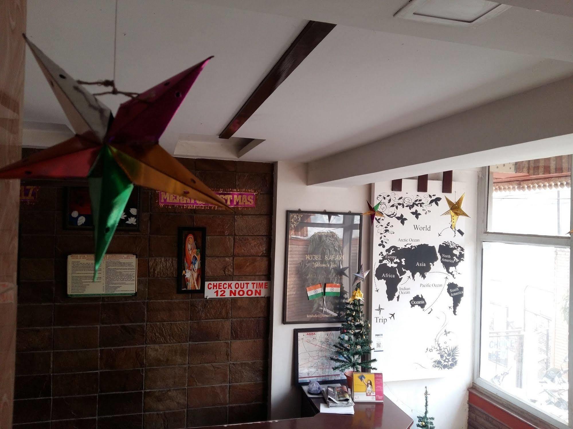 Hotel Safari Agra  Kültér fotó