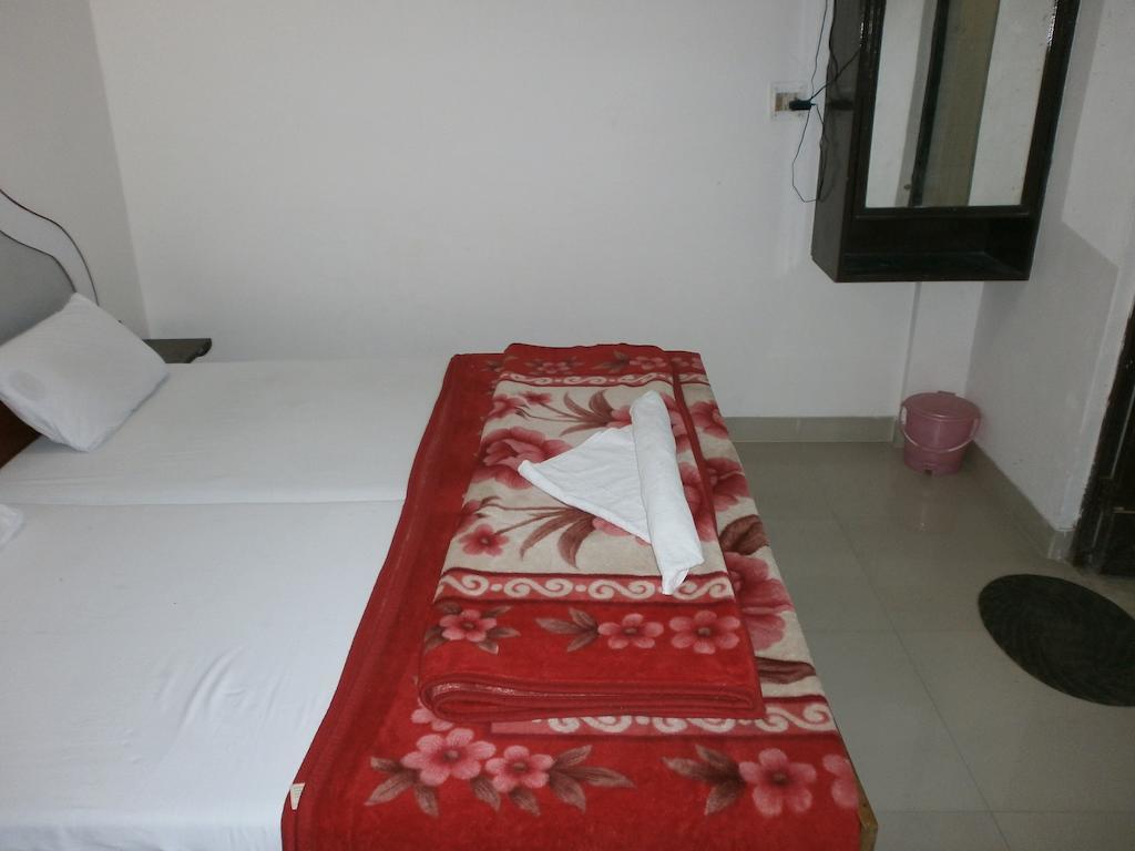 Hotel Safari Agra  Kültér fotó